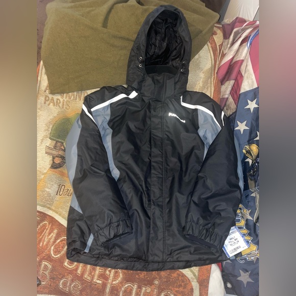 KARBON SKI JACKET Men’s Size M Black & Gray Insulated EUC - Picture 2 of 11